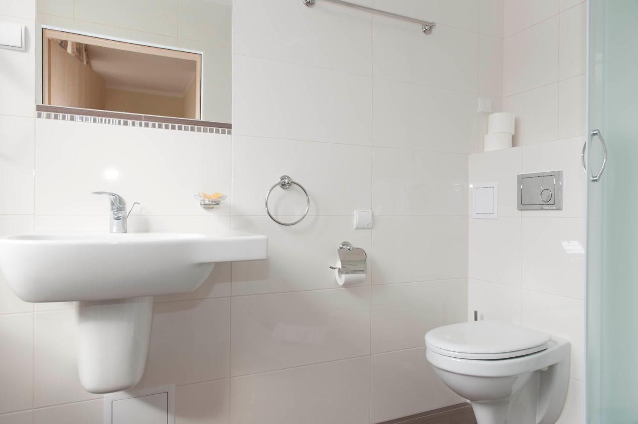Dom Zdrojowy Aparthotel Jelenia Góra Δωμάτιο φωτογραφία