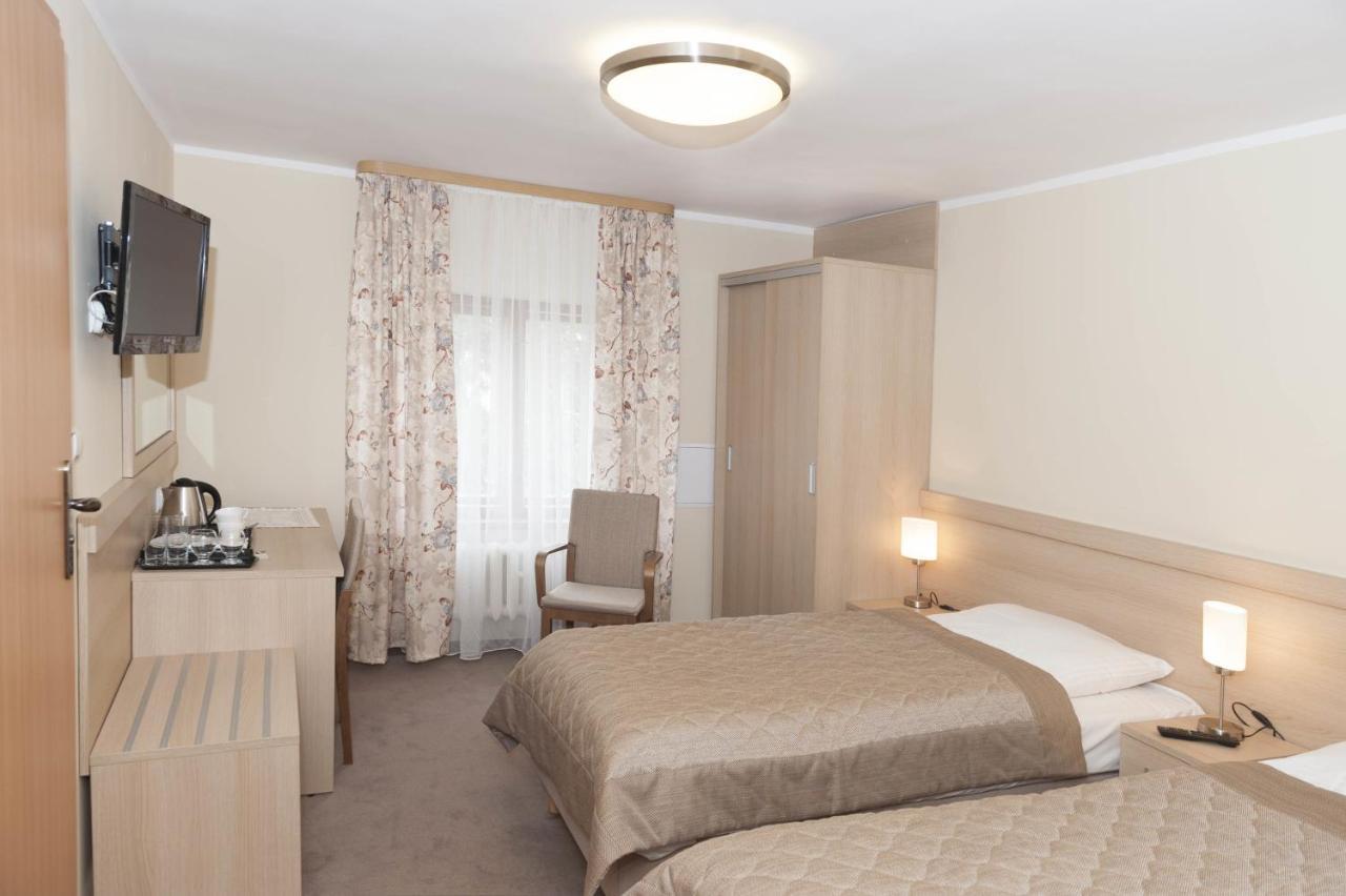 Dom Zdrojowy Aparthotel Jelenia Góra Δωμάτιο φωτογραφία