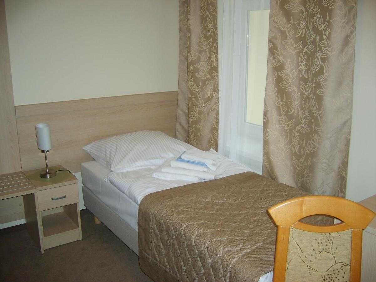 Dom Zdrojowy Aparthotel Jelenia Góra Εξωτερικό φωτογραφία